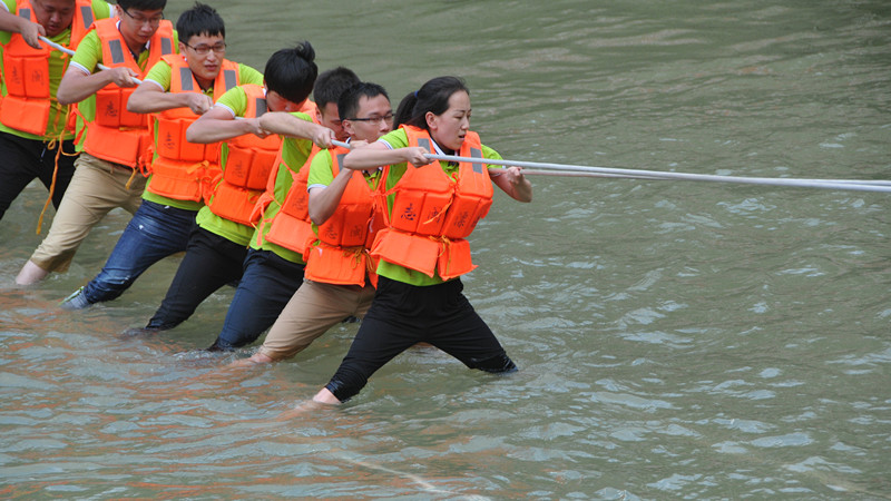 鼓浪聽(tīng)音(yīn)，揚波世界；科華引鳳，匠心築夢