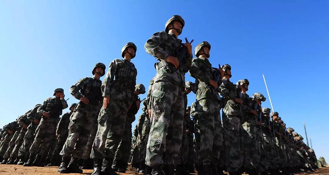 銘記光輝曆史，開創強軍偉業