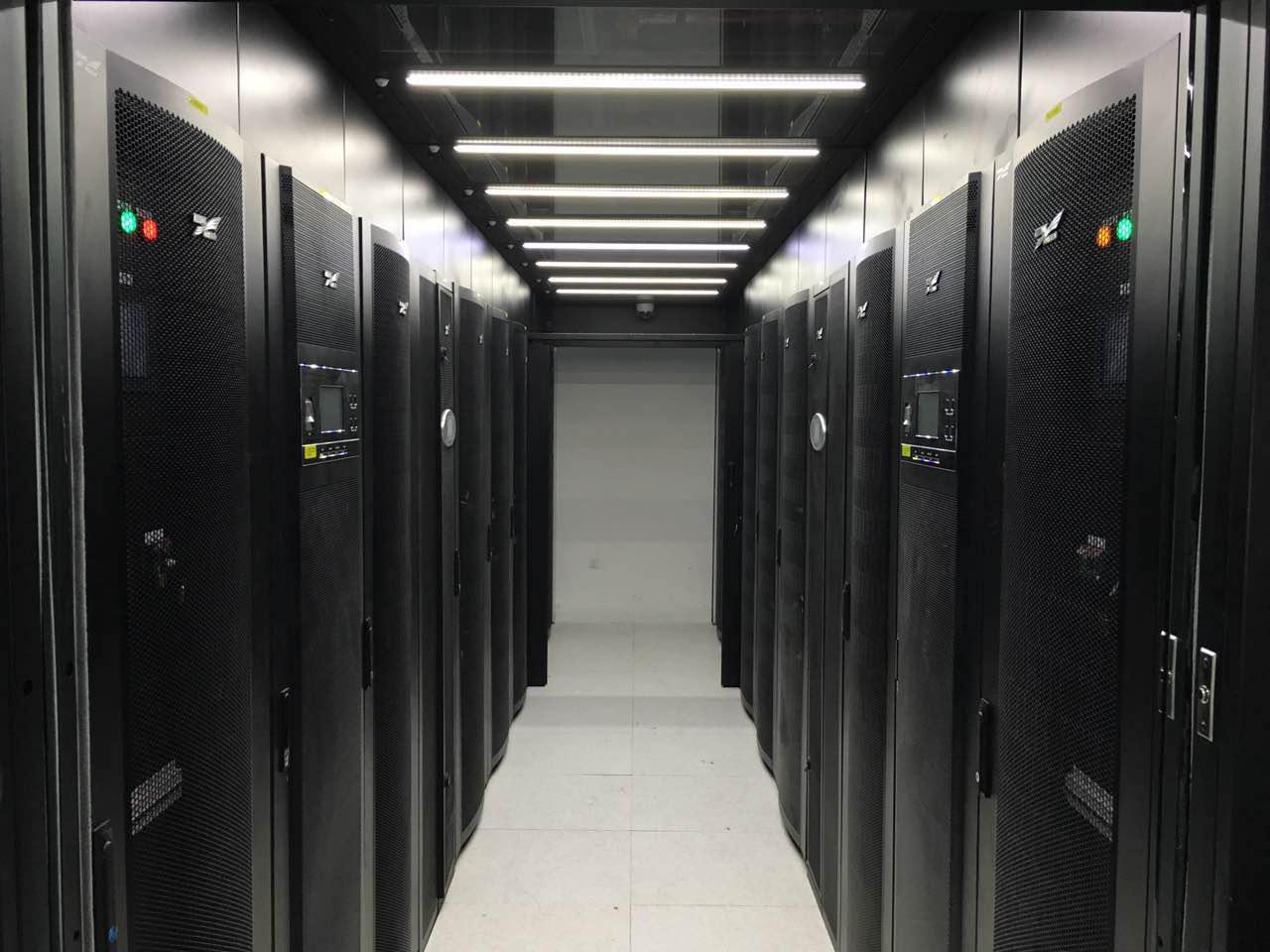 “她”的誕生(shēng)：始于顔值，顯于專業